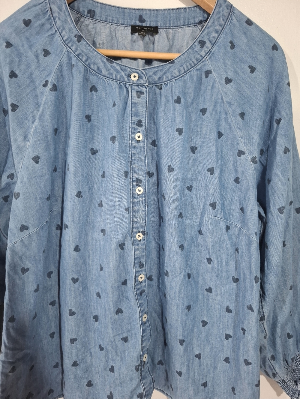 Talbots Petite XL Blue Chambray Heart Print Button Front Smocked Cuff Blouse - Picture 3 of 12